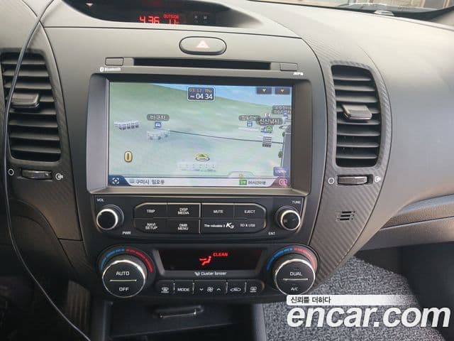 Kia K3 Prestige, 2015 12