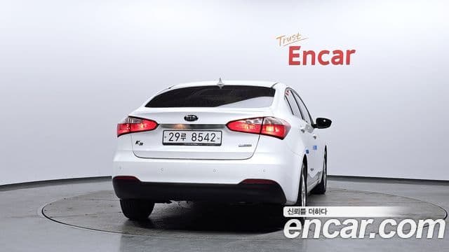 Kia K3 Luxury, 2015 4