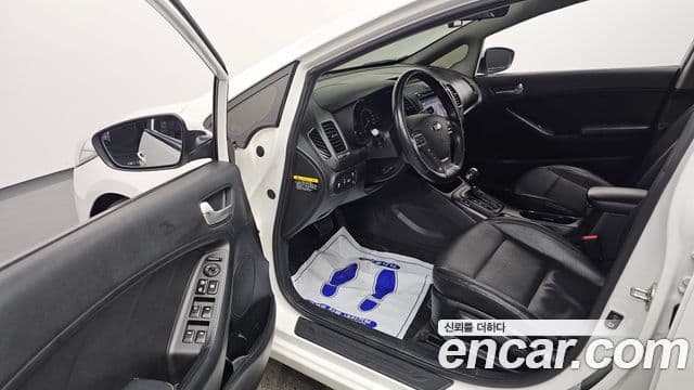 Kia K3 Luxury, 2015 10