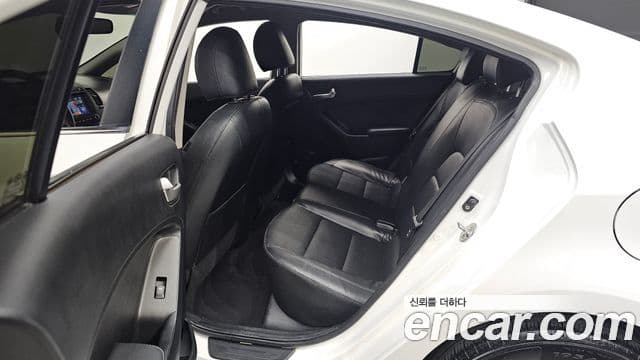 Kia K3 Luxury, 2015 11