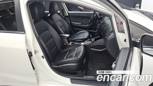 Kia K3 Luxury, 2015 12