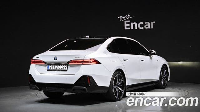 BMW 5시리즈 (G60) 530i xDrive M Sport, 2025 2