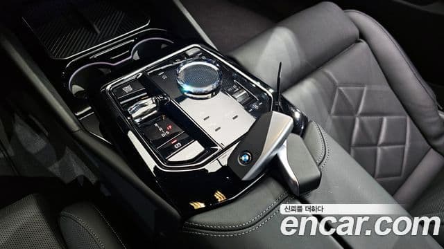 BMW 5시리즈 (G60) 530i xDrive M Sport, 2025 9