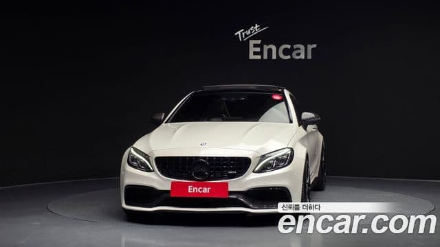 Mercedes-Benz C-класс W205 C63 AMG купе, 2017 3