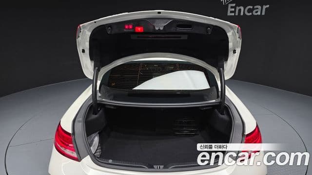 Mercedes-Benz C-класс W205 C63 AMG купе, 2017 20