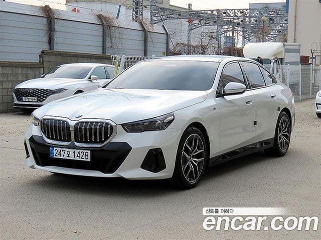 BMW 5시리즈 (G60) 520i M Sport, 2025 2