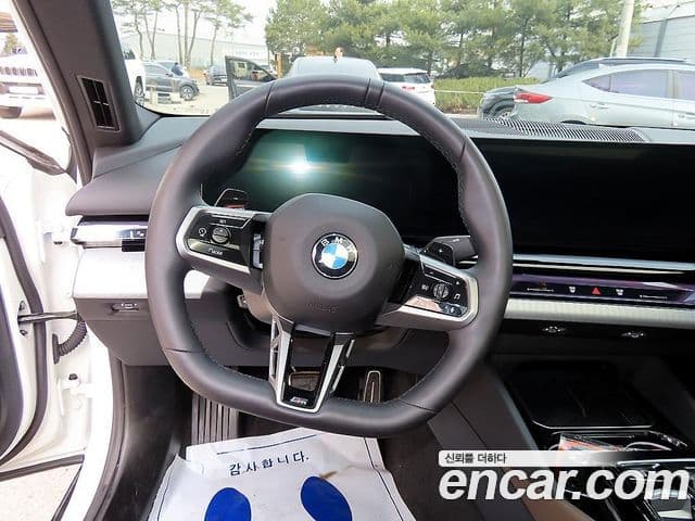 BMW 5시리즈 (G60) 520i M Sport, 2025 8