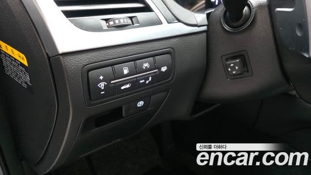 Genesis G80 Premium Luxury, 2017 16