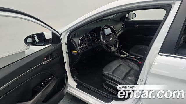 Hyundai Avante AD Modern, 2016 11