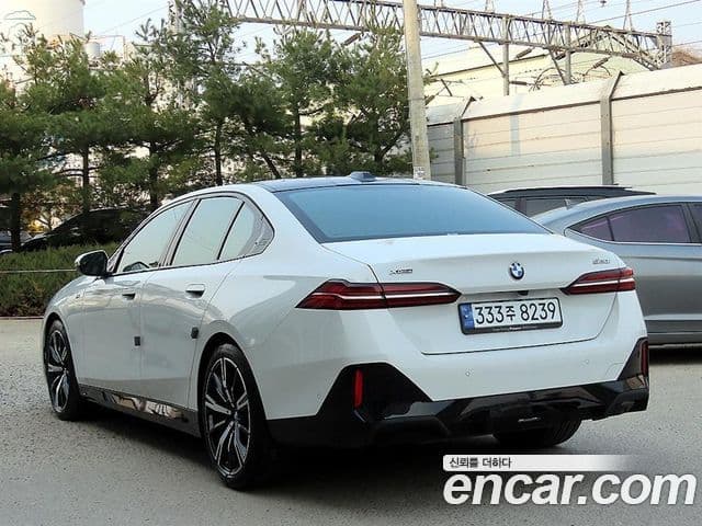 BMW 5시리즈 (G60) 530i xDrive M Sport, 2024 3