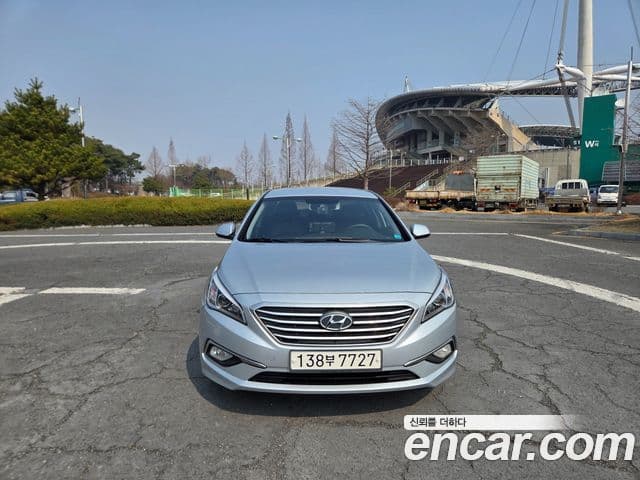 Hyundai LF Sonata Style, 2017 1