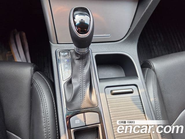Hyundai LF Sonata Style, 2017 9