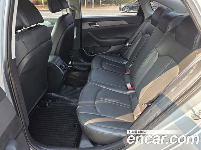 Hyundai LF Sonata Style, 2017 13