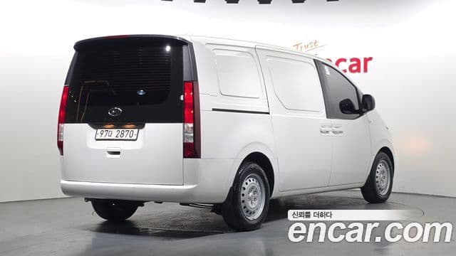 Hyundai Staria Smart, 2022 2