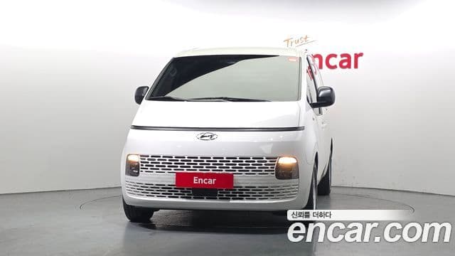 Hyundai Staria Smart, 2022 3