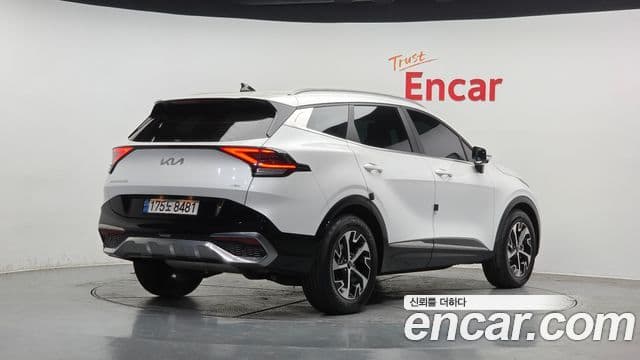 Kia Sportage 5세대 гибрид Signature 2WD, 2022 2