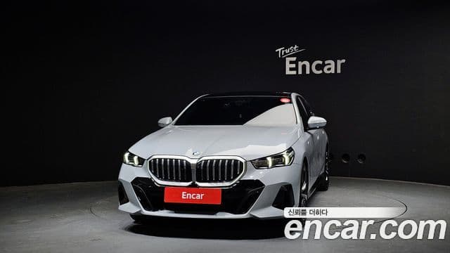 BMW 5시리즈 (G60) 530i xDrive M Sport, 2024 3