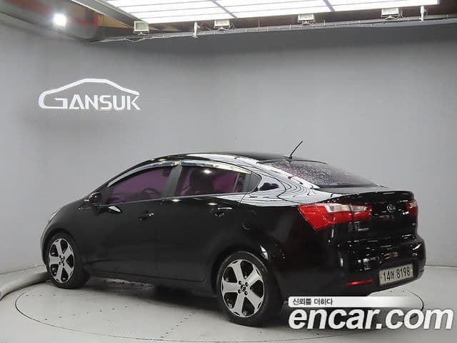 Kia All New Pride Prestige Eco Plus, 2013 3