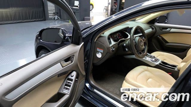 Audi New A4 B8, 2015 11