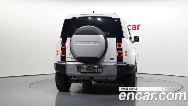 Land Rover Defender (L663) 110 D240 S, 2020 4