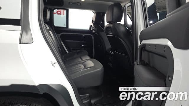 Land Rover Defender (L663) 110 D240 S, 2020 12