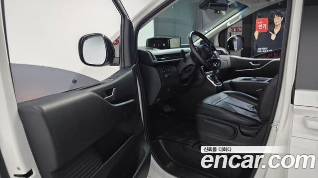 Hyundai Staria Modern, 2023 10