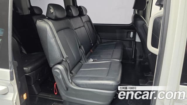 Hyundai Staria Modern, 2023 12