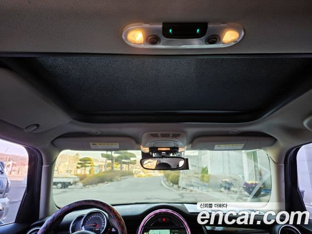 Mini Cooper D 3세대, 2015 8