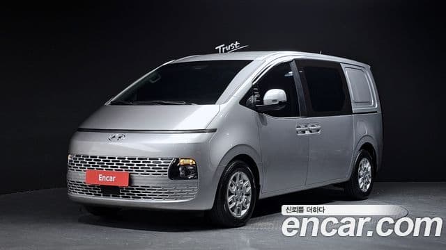 Hyundai Staria Modern, 2024 1