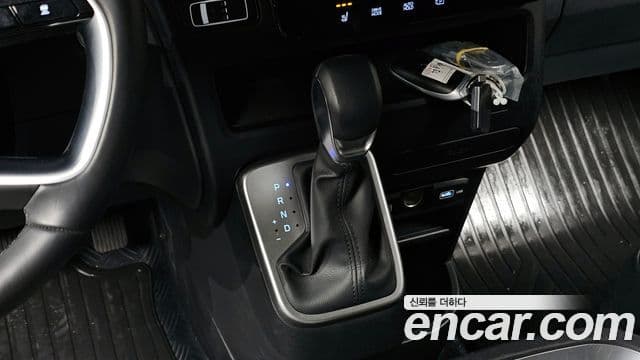 Hyundai Staria Modern, 2024 9