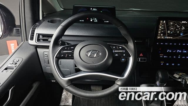Hyundai Staria Modern, 2024 13