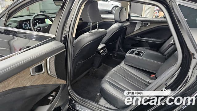 Kia K8 Trendy(арендный автомобиль), 2023 11