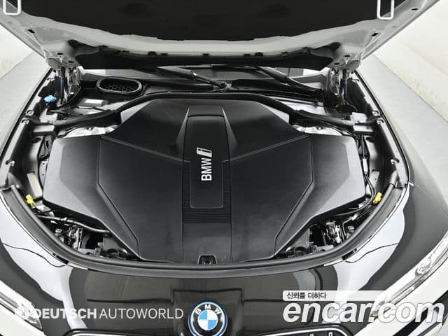 BMW i7 (G70) xDrive 60 M Sport, 2023 6