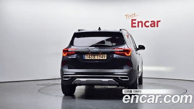 Kia Seltos Signature, 2023 4