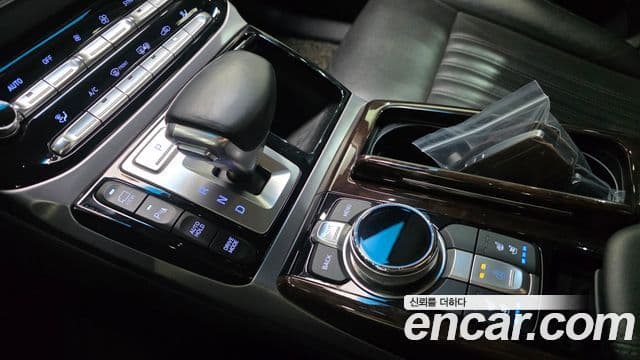 Genesis EQ900 Premium Luxury, 2016 9