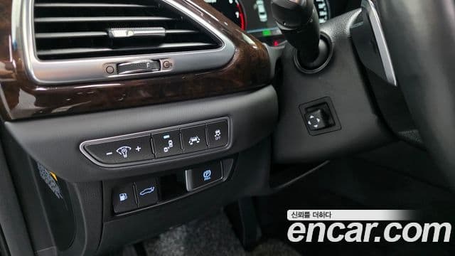 Genesis EQ900 Premium Luxury, 2016 13