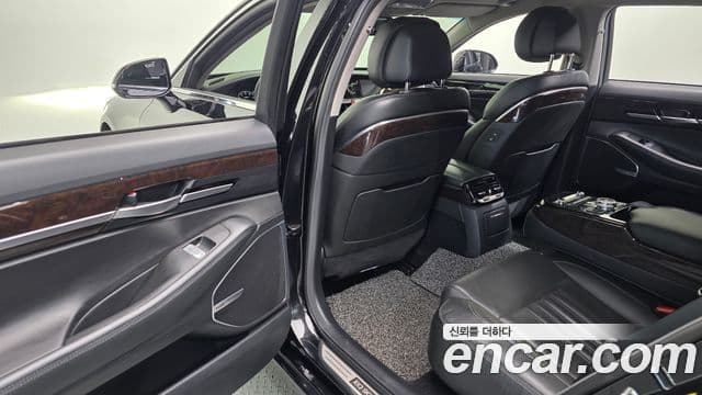 Genesis EQ900 Premium Luxury, 2016 17