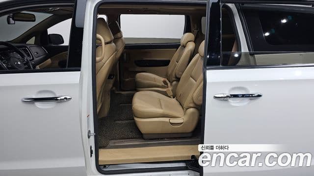 Kia All New Carnival Prestige, 2017 11