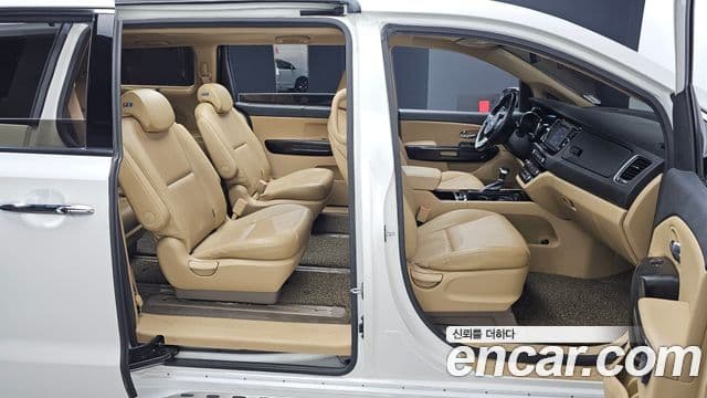 Kia All New Carnival Prestige, 2017 12