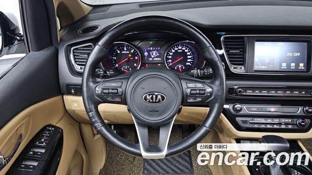 Kia All New Carnival Prestige, 2017 13