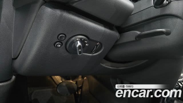 Mini Cooper 3세대, 2022 14