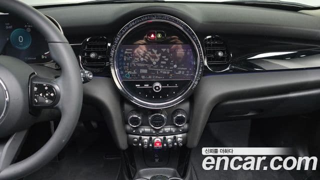 Mini Cooper 3세대, 2022 15