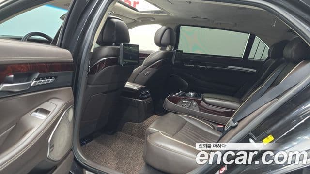 Genesis EQ900 Prestige, 2018 12