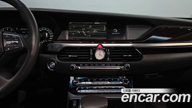 Genesis EQ900 Prestige, 2018 15