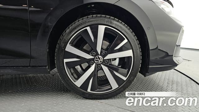 Volkswagen Гольф 8세대 Prestige, 2026 все фото