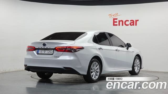 Toyota 캠리 (XV70) 2.5 LE гибрид, 2024 2