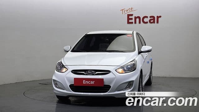 Hyundai Accent(новый кузов / новое поколение) Premier, 2012 3