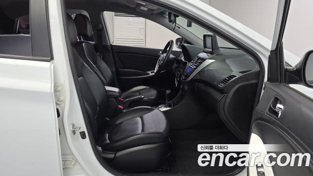 Hyundai Accent(новый кузов / новое поколение) Premier, 2012 12