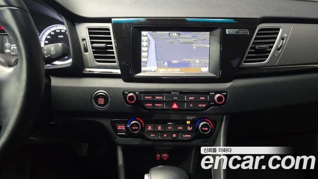 Kia Niro Prestige, 2018 14