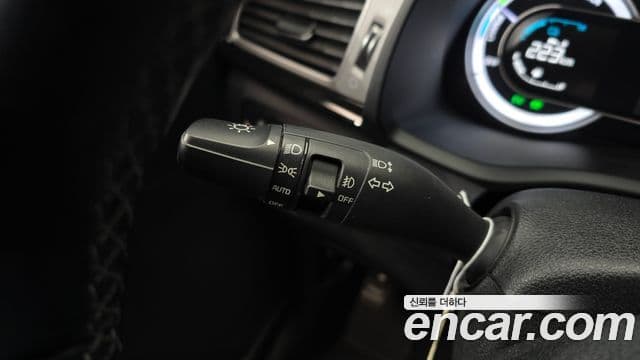 Kia Niro Prestige, 2018 16